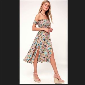 MEADOW BLUSH FLORAL OFF-THE-SHOULDER DRESS